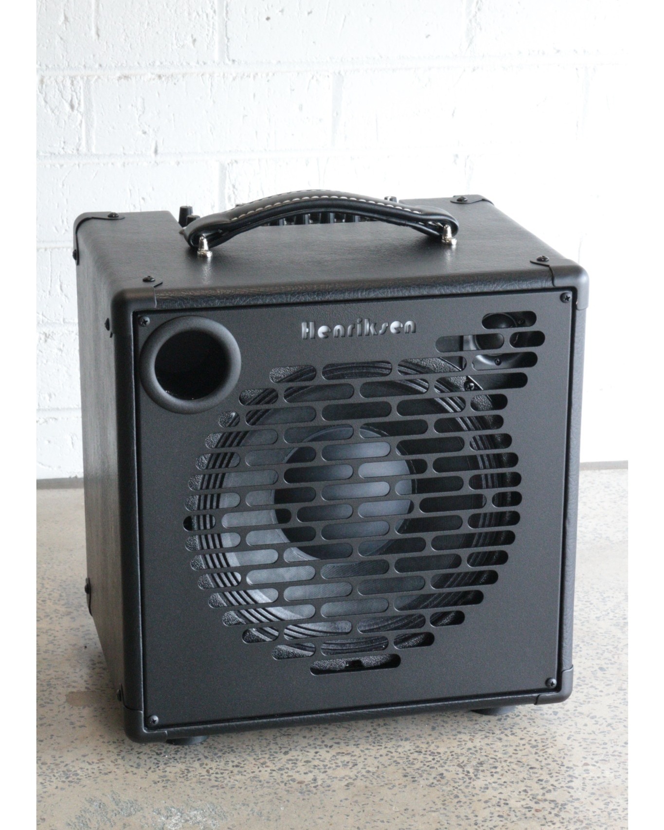 Henriksen Amplifiers are in stock! Check out the absolute 