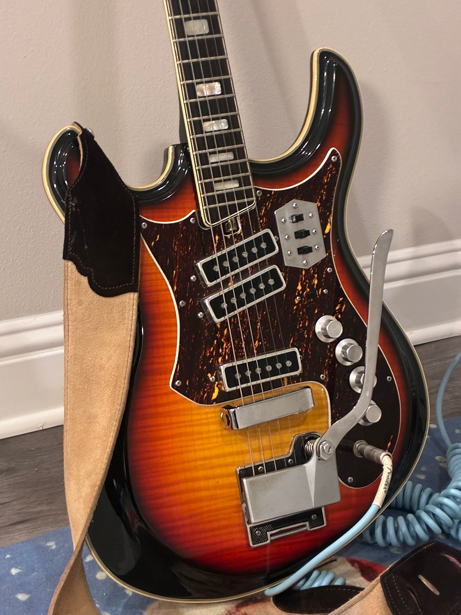 Teisco Crown Professional guitar assembly check