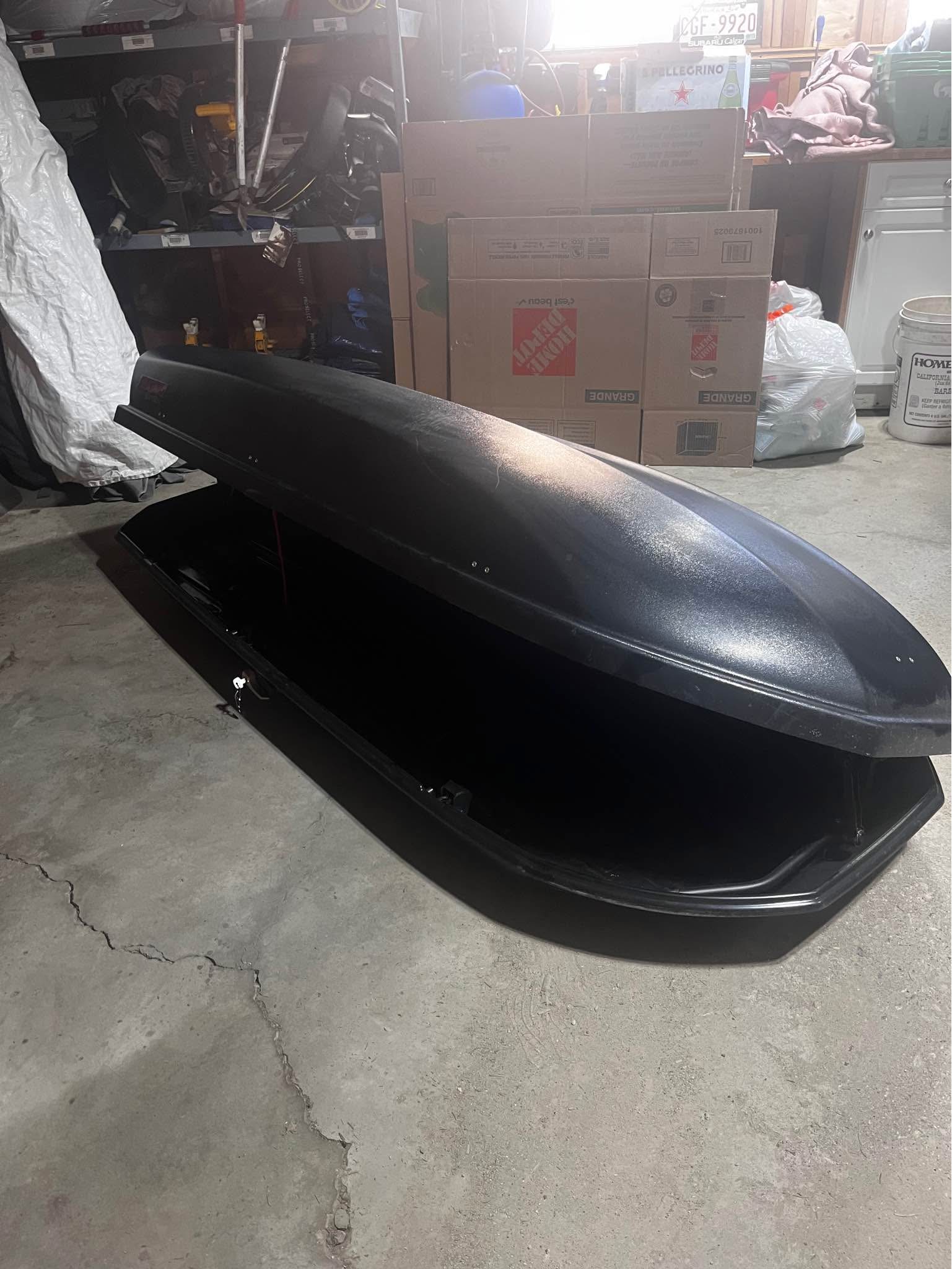 Yakima Skybox 18 Rectangle-Shaped Carbonite Roof Top Cargo Box w/ SKS ...