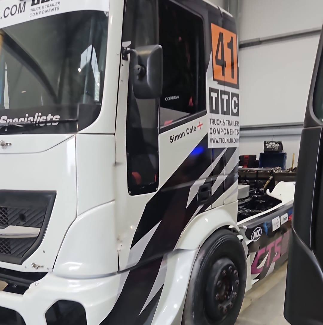 🏁🏁🇲🇫🇲🇫 The British... - CTS #41 Racing / Cole Trucksport | Facebook