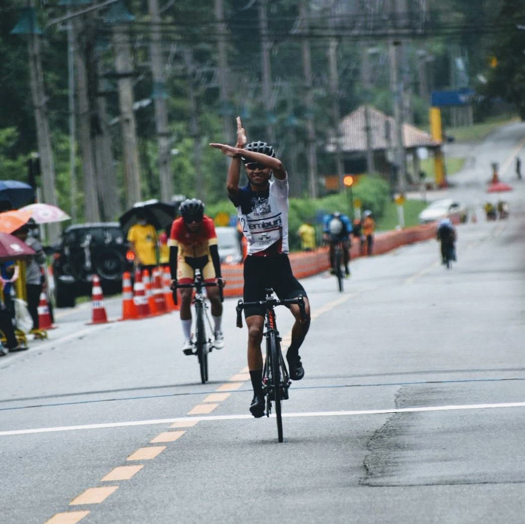 ตอนนอนผมจะฝันถึงมัน... - Ultra Rider นักปั่นอุลตร้าแมน