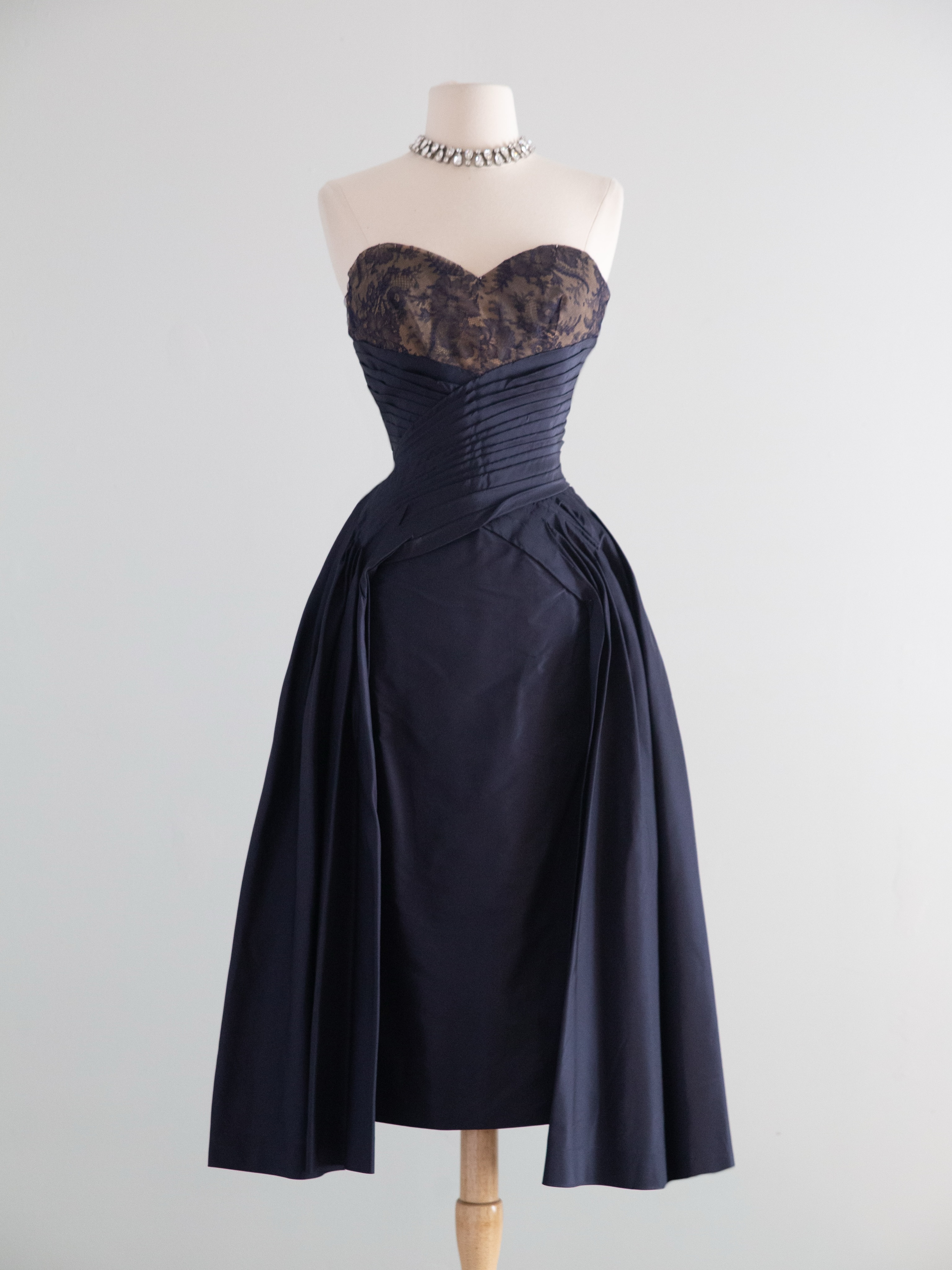 vintage couture cocktail dresses 1950s navy blue silk demi dress Hips 33 7/8 (86 Color:Muted Satin Pure Jade 1950s New September DZ7985 | Sweetheart Neck