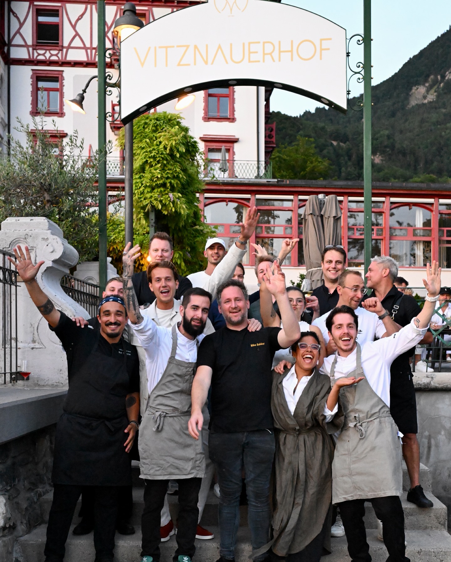 12 chefs, 8 Michelin stars, and 103 Gault & Millau points. The 