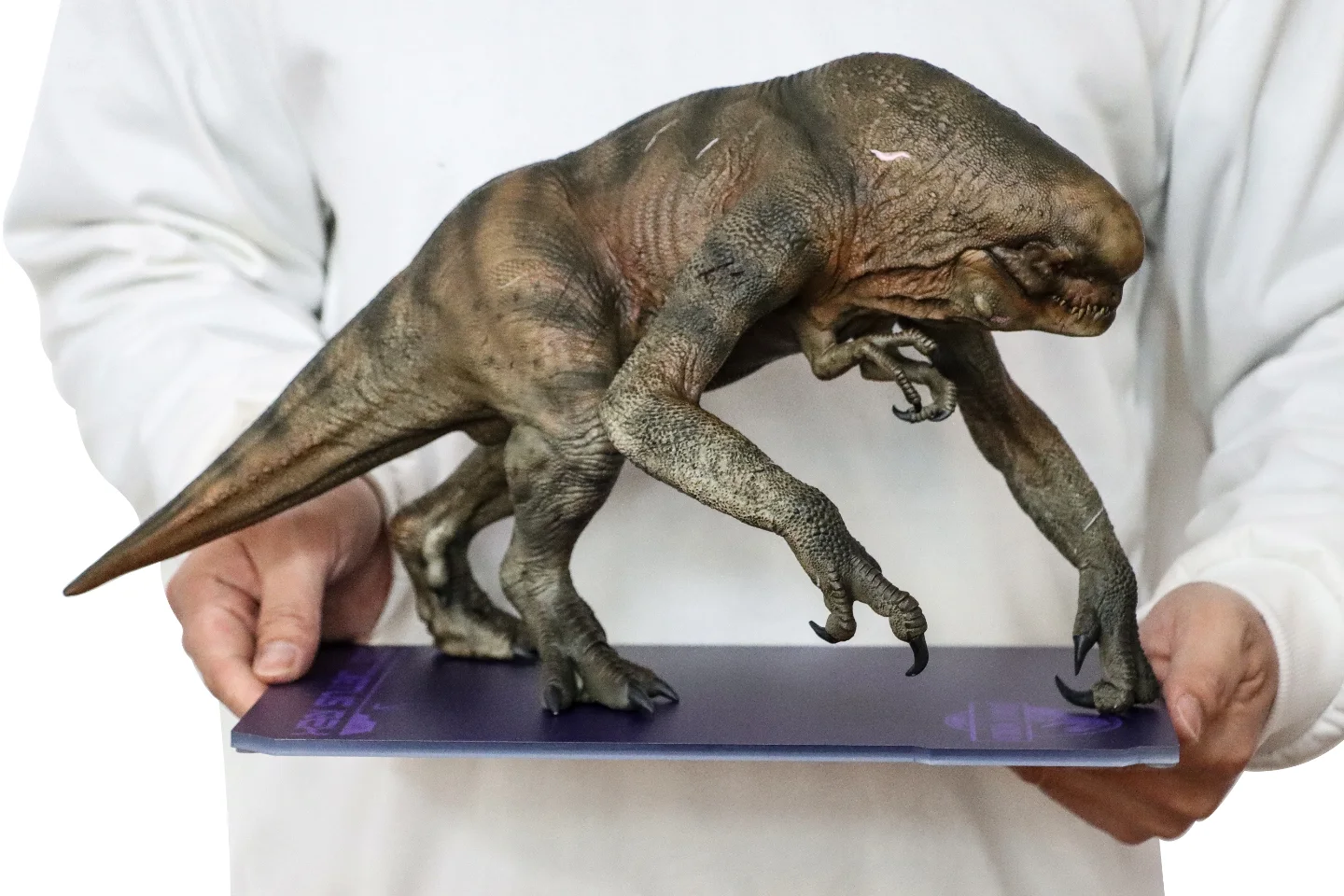Almost complete—orders will be shipped in April! DINO DREAM 1:30