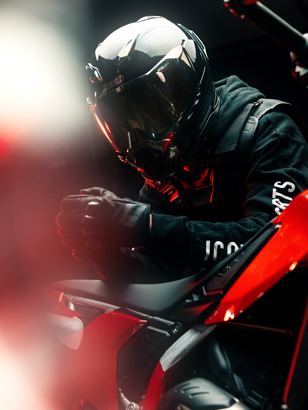 Icon - Coming in hot weekend!!! Featured Gear: Airform Battlescar