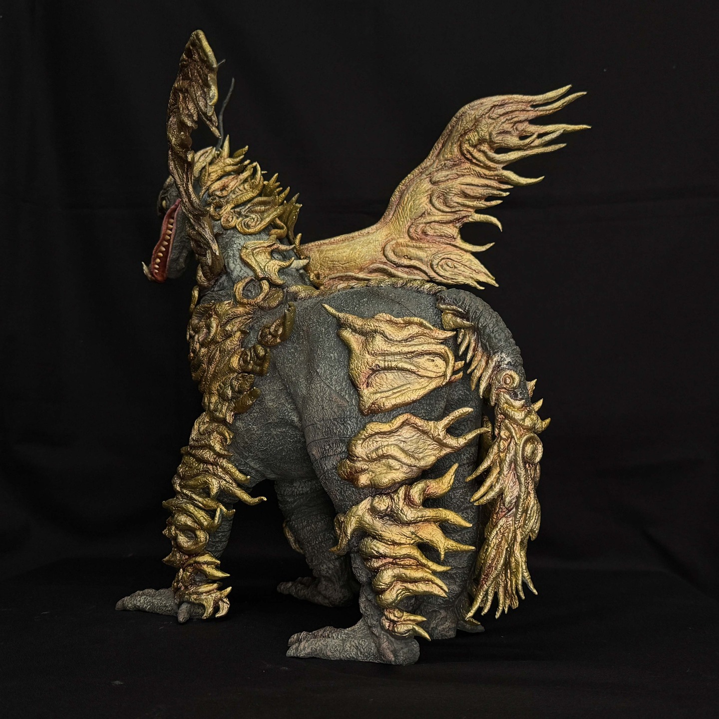 Ultra Kaiju Dondongo Art Statue (One-Off)ミイラ怪獣ドドンゴ 完成品