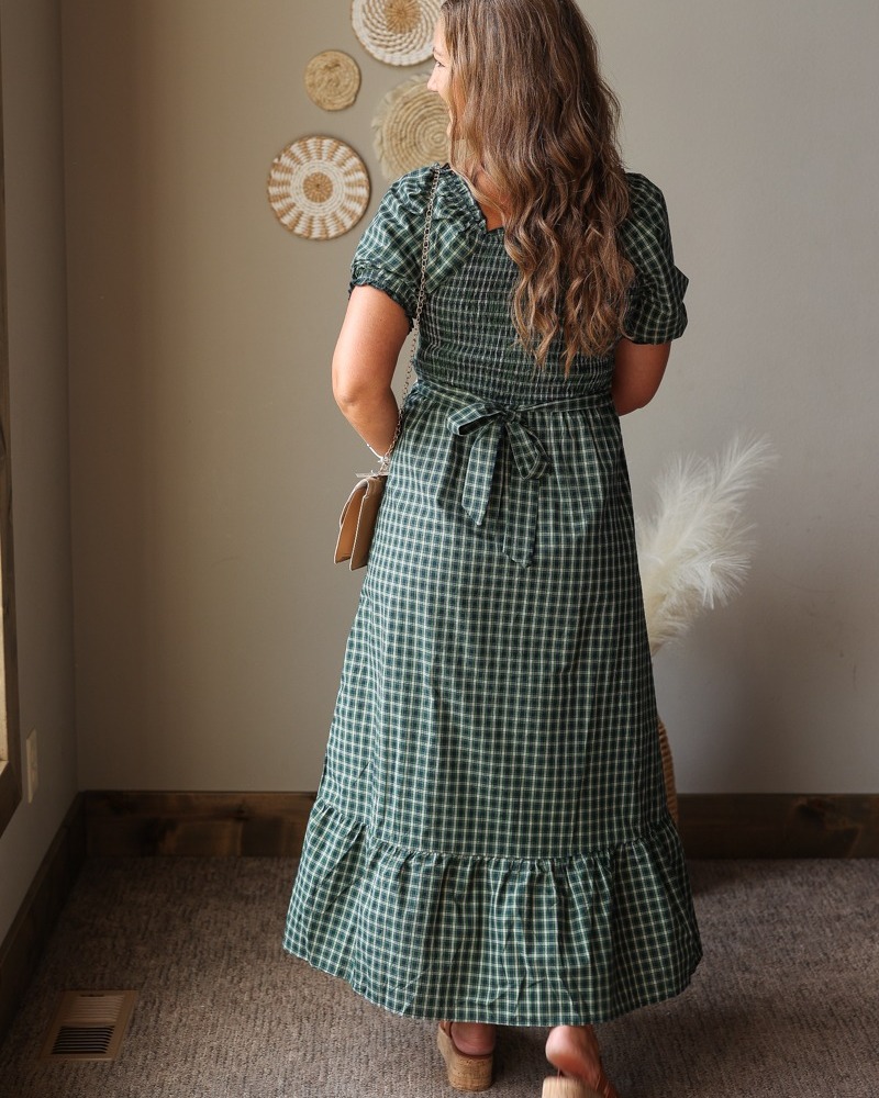 Green plaid midi dress for fall family pictures