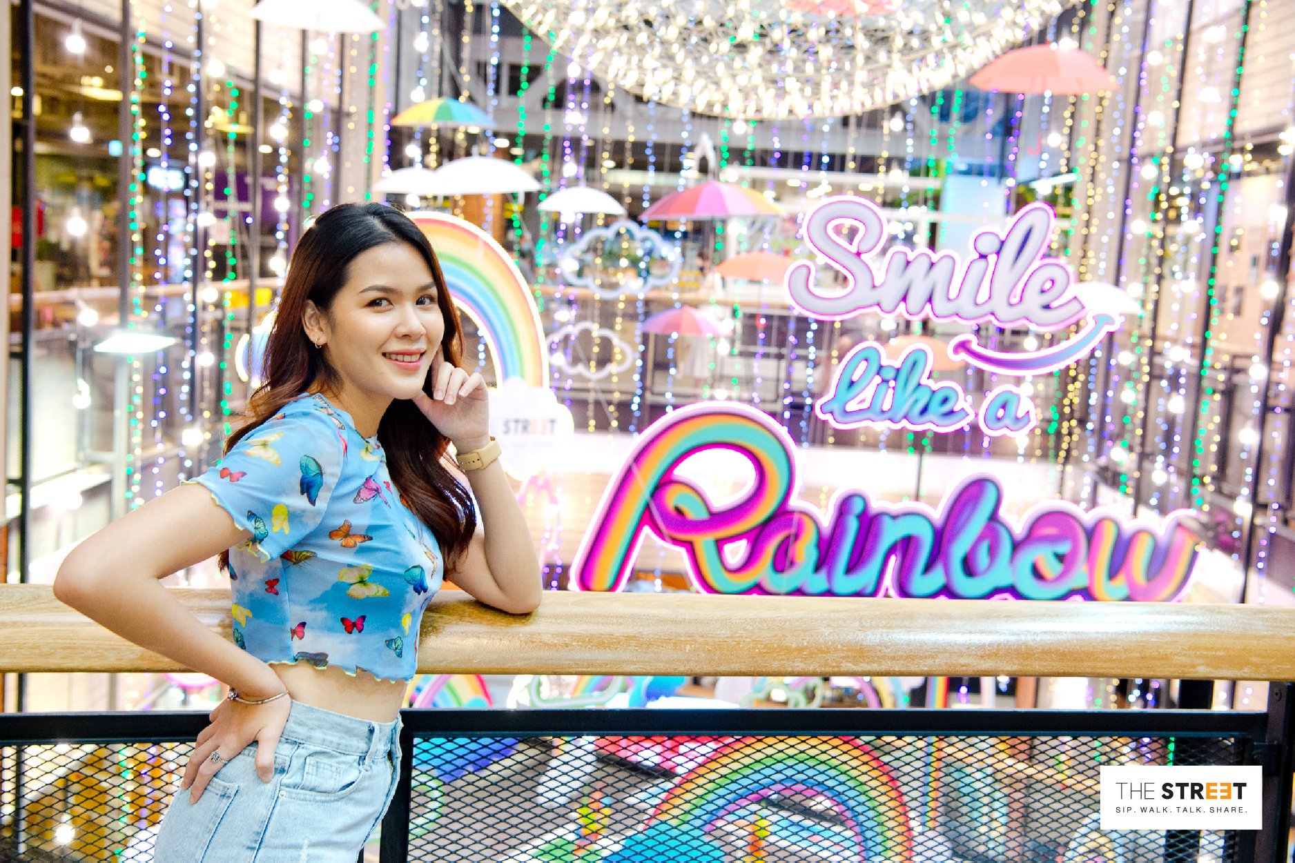 'SMILE LIKE A RAINBOW'... - The Street Ratchada