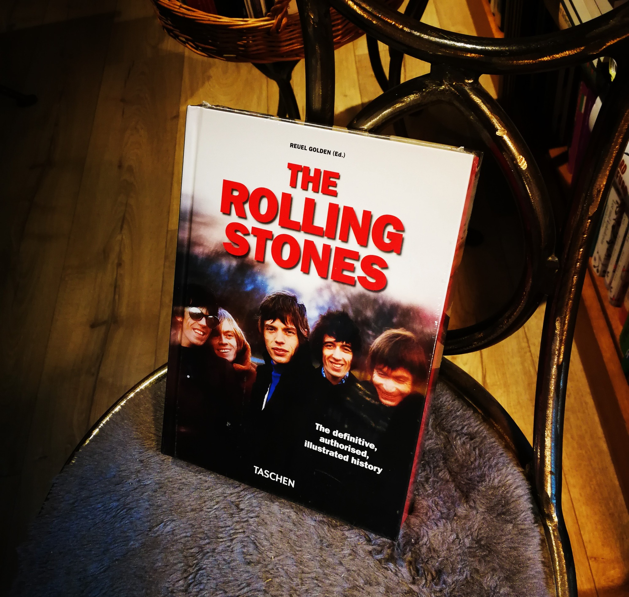 The illustrated history of the greatest rock 