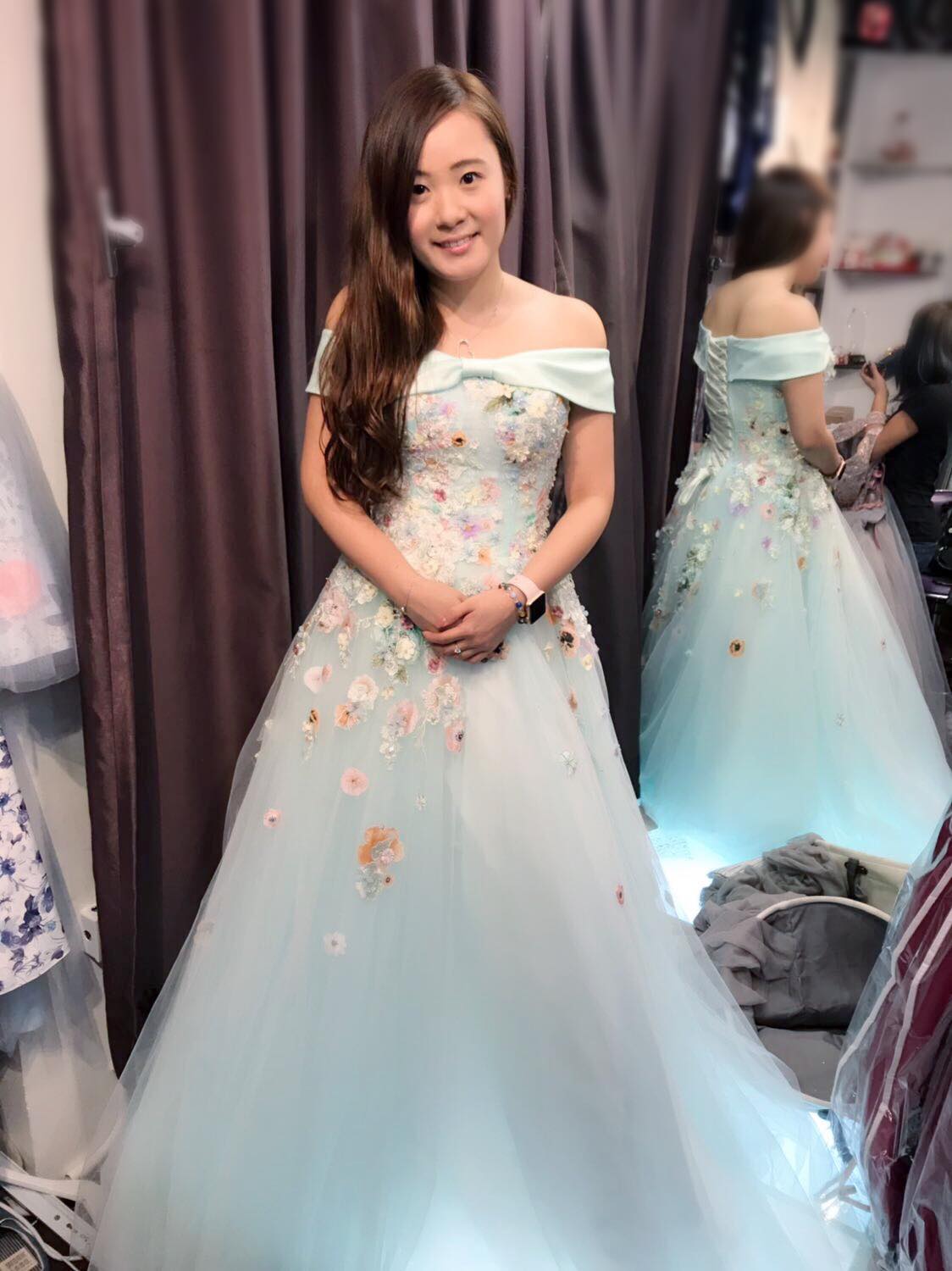 靚靚準新娘試最新返淺綠一字肩晚裝，高貴得黎又好仙子😍😍😍... - Make You Charming 囍.愛相隨 | Facebook