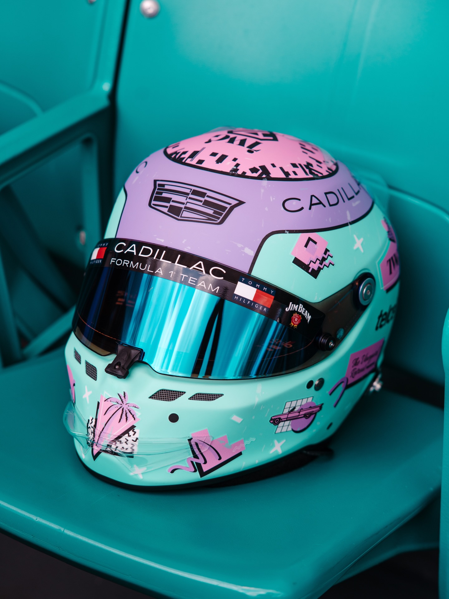 custom motorcycle helmets miami Carlos Sainz 2023 Helmet / Ferrari F1 – GPHelmet Miami Special for this weekend