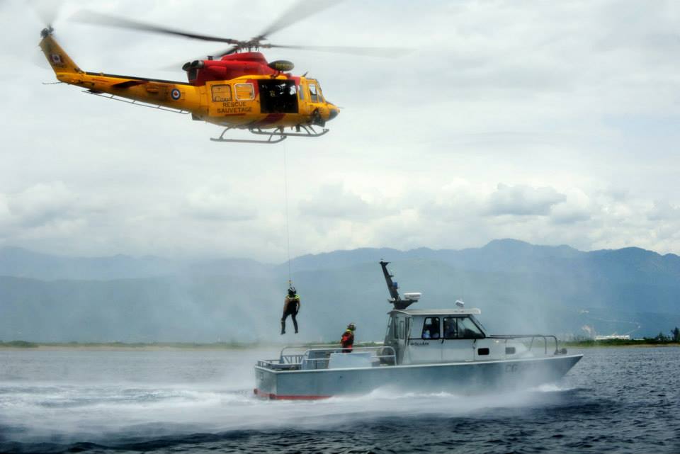 Canadian Armed Forces - SAR Training / Entraînement SAR A Canadian ...