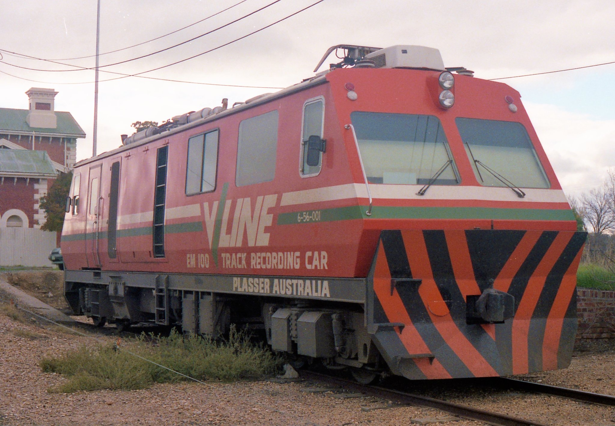Victorian Railways | EM 100 at Echuca 4/1986 | Facebook