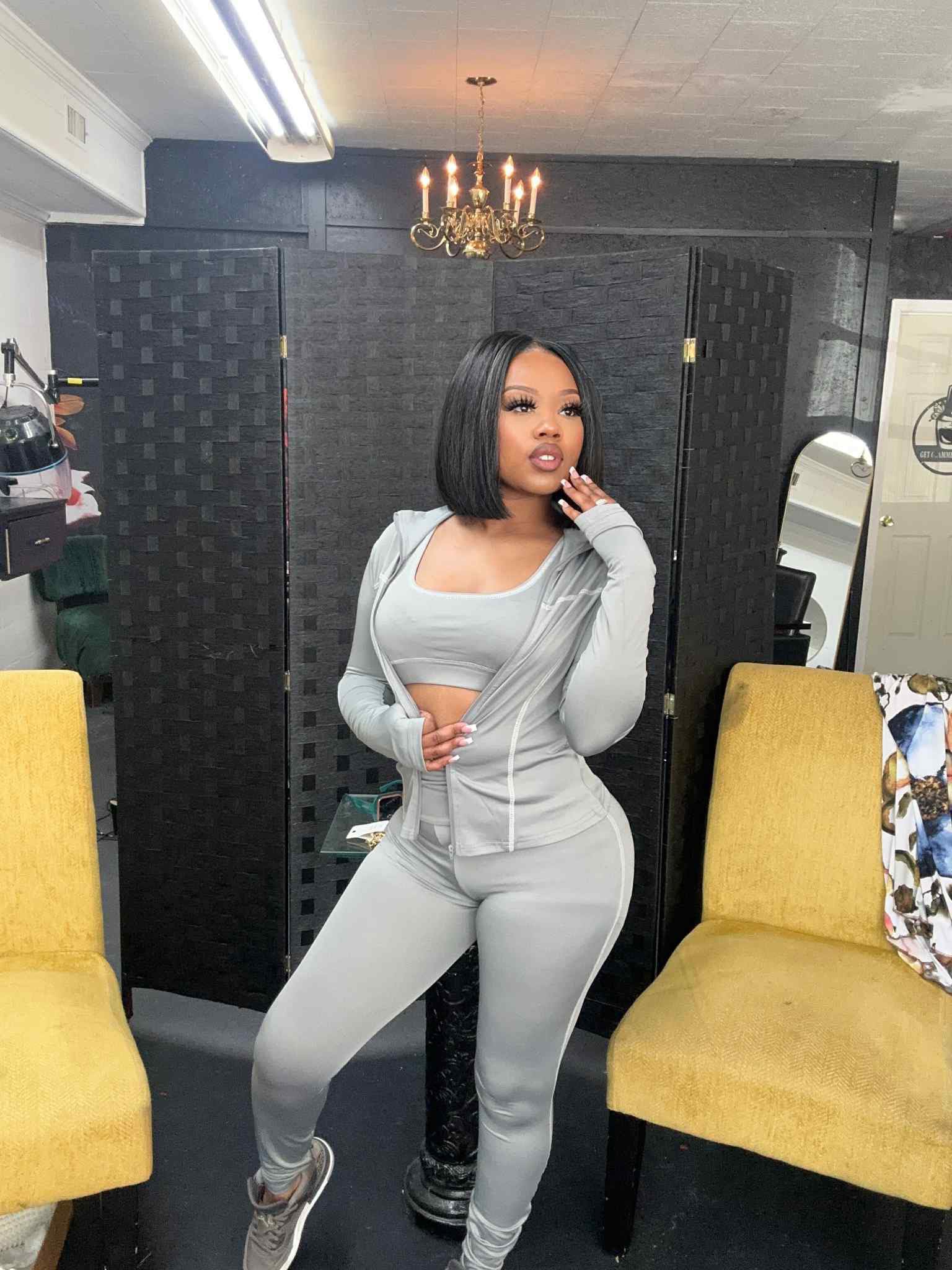 Shya - On hand ….. can be your hand 🥰🥰blue black white grey and pink 🥶🥶 ...