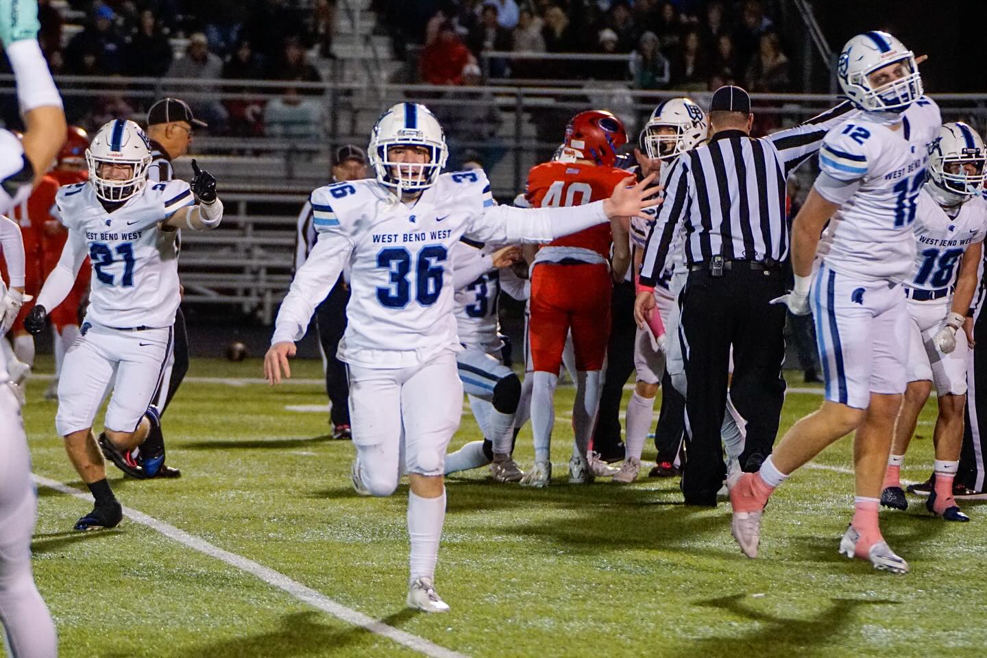West Bend West Spartan... - West Bend West Spartan Football
