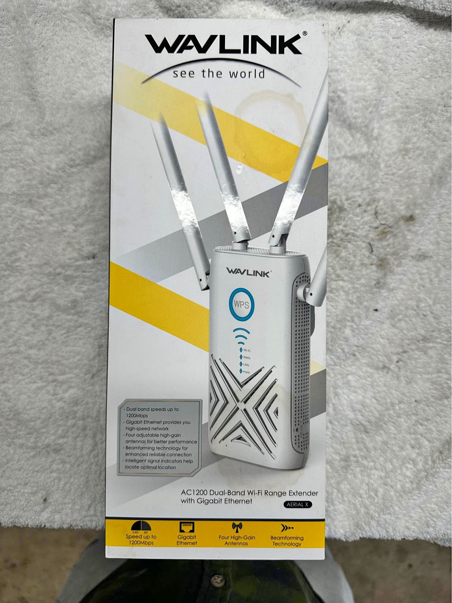 WiFi booster. Plug in to power. Works great - Networking & Servers ...