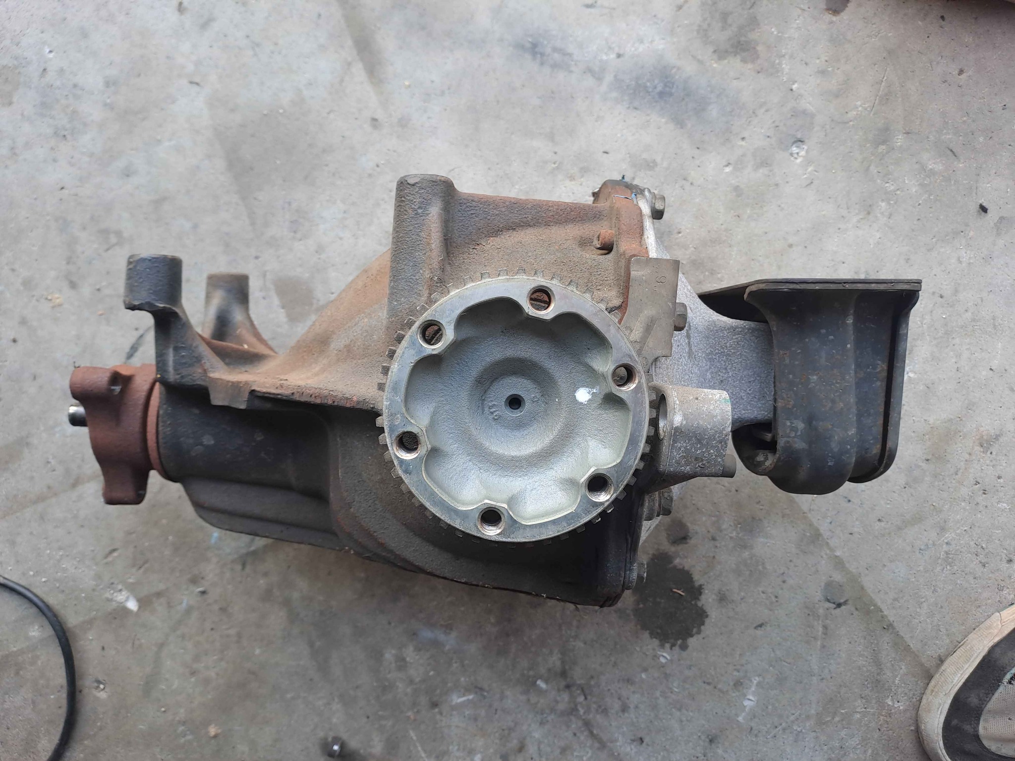 Vy commodore diff - Car Engines & Engine Parts - Gold Coast, Queensland ...