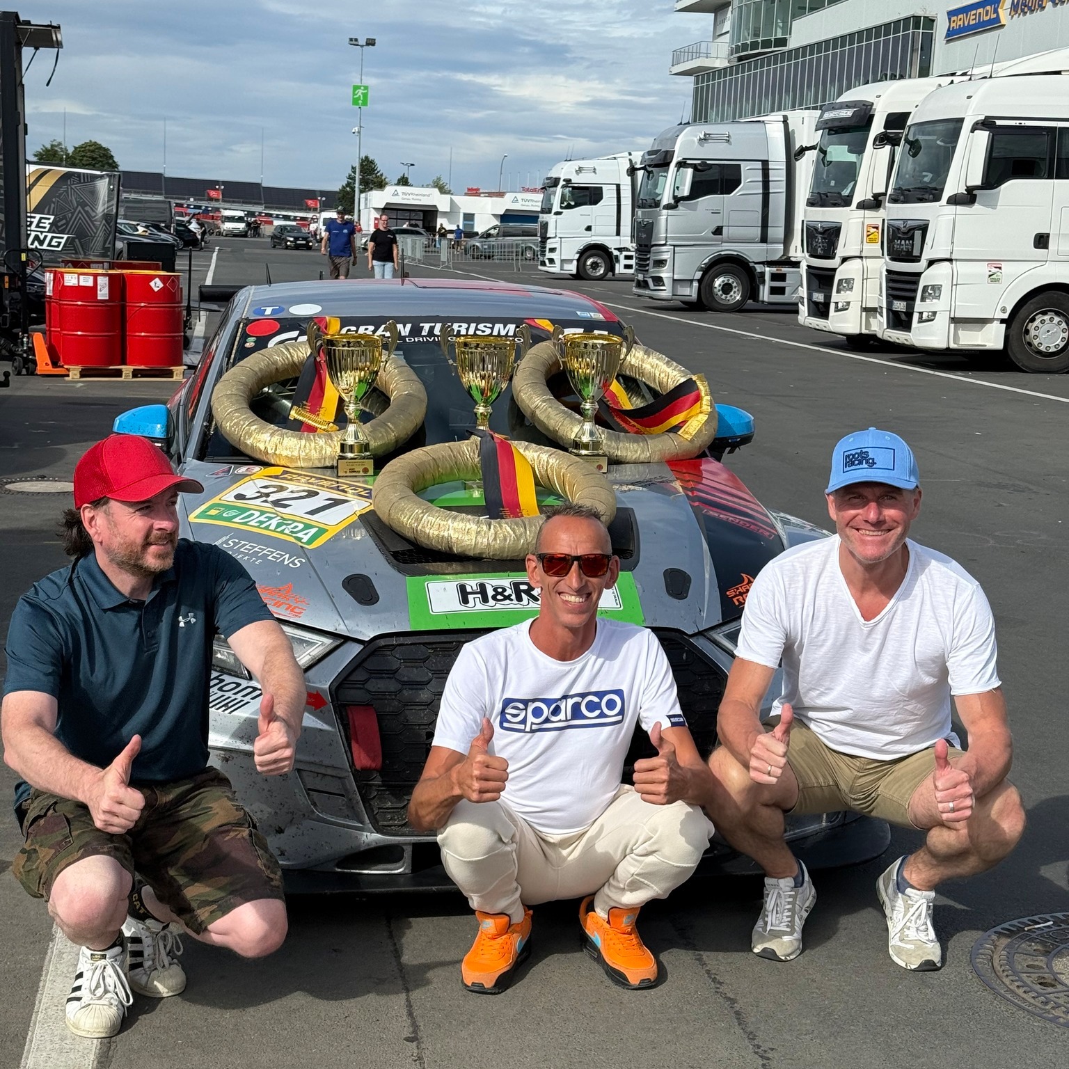Sharky-Racing.com added a new photo. - Sharky-Racing.com