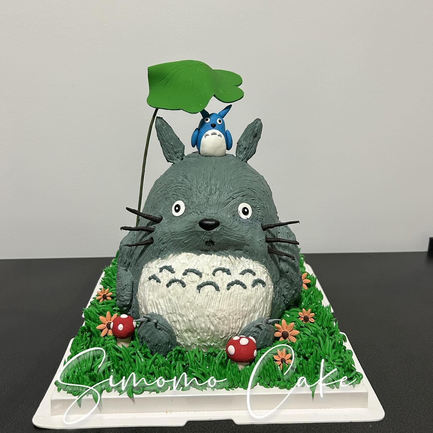 Simomo Cake