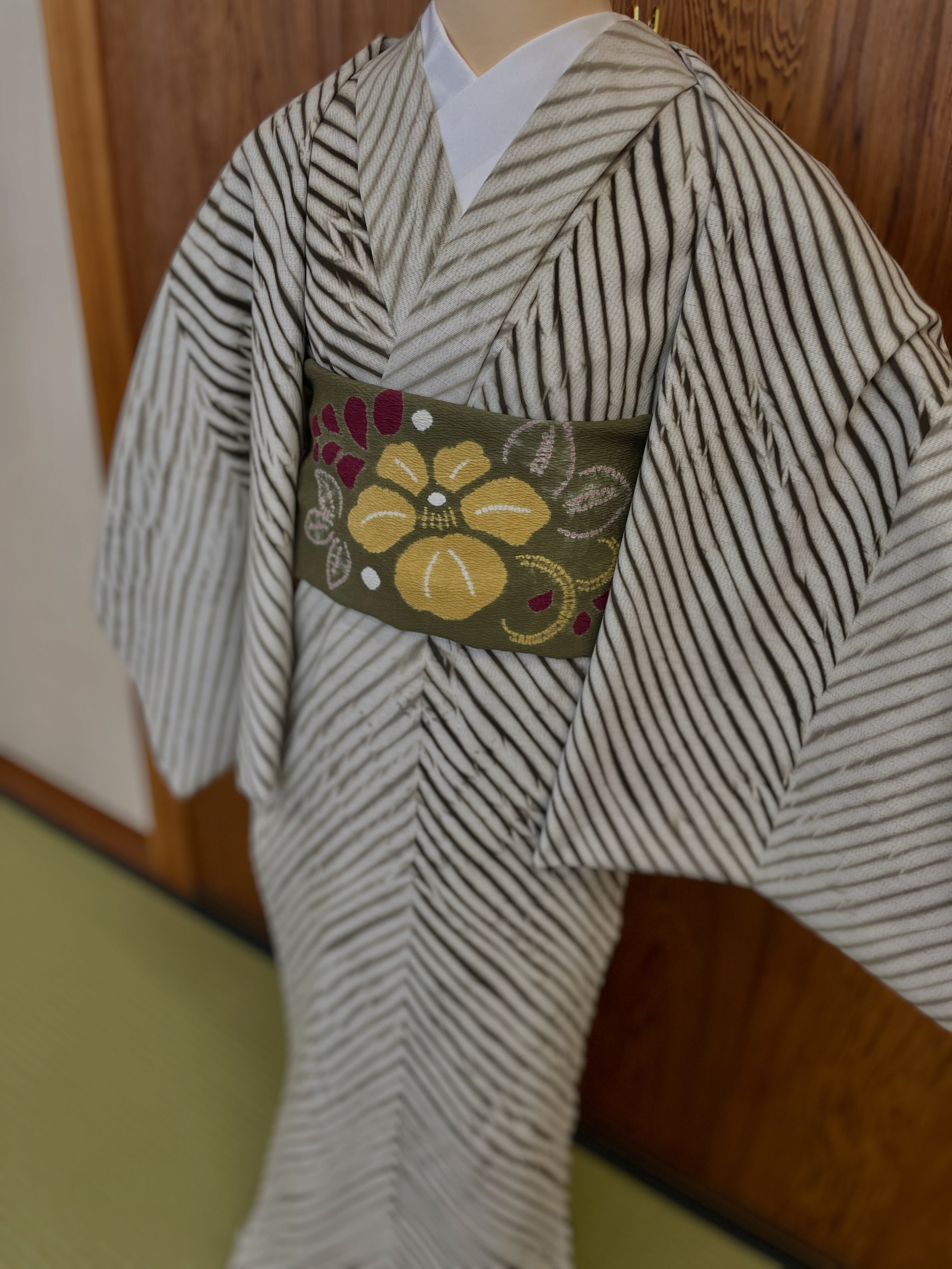 最新の「美しいキモノ」夏号に藤井絞の浴衣を取り上げて頂きました