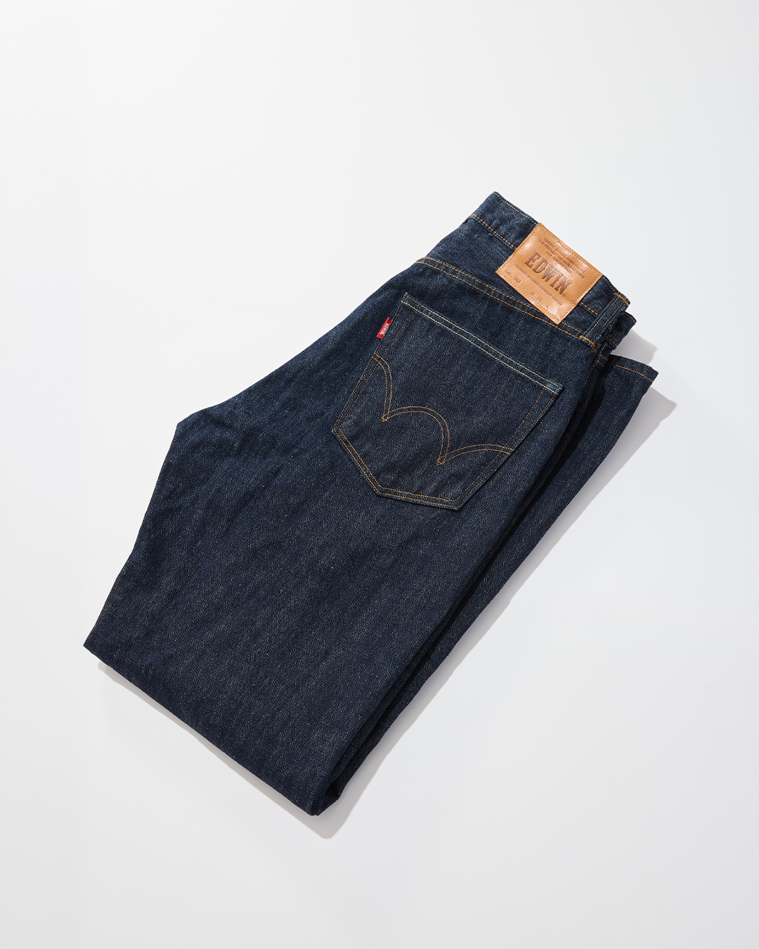 Edwin - . カカオのジーンズ。 ジーンズとカカオに新たな価値を
