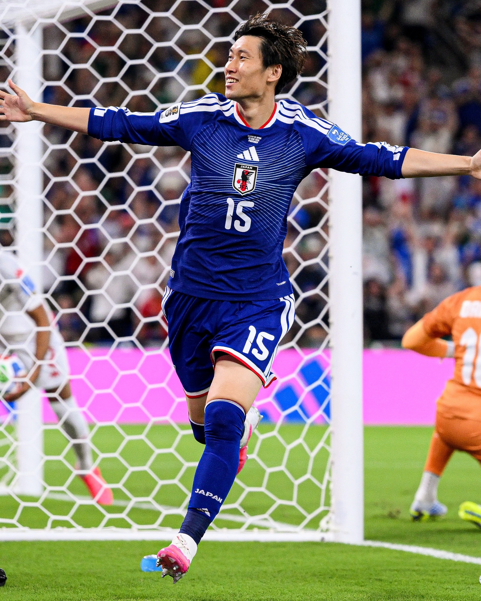 証明証付】 鎌田大地ゴールボール Serie A Tim 公式試合使用球-King