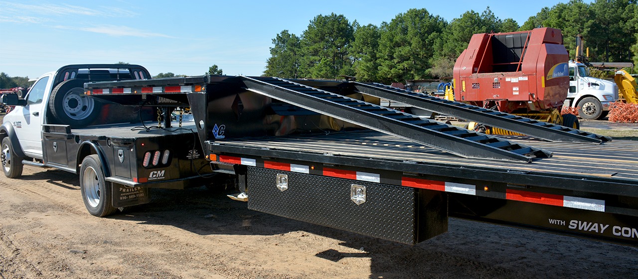 The NEW Fleetneck Engineered Beam Step... - Reed Trailers KC | Facebook