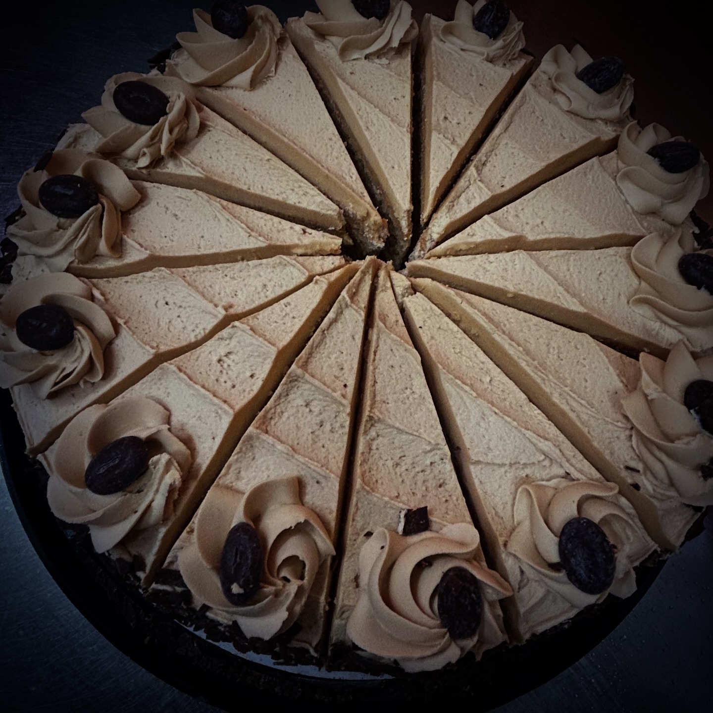 Smashed - Cake of the day 🫶🏽 Mocha Heaven Find us at Angel Street ...