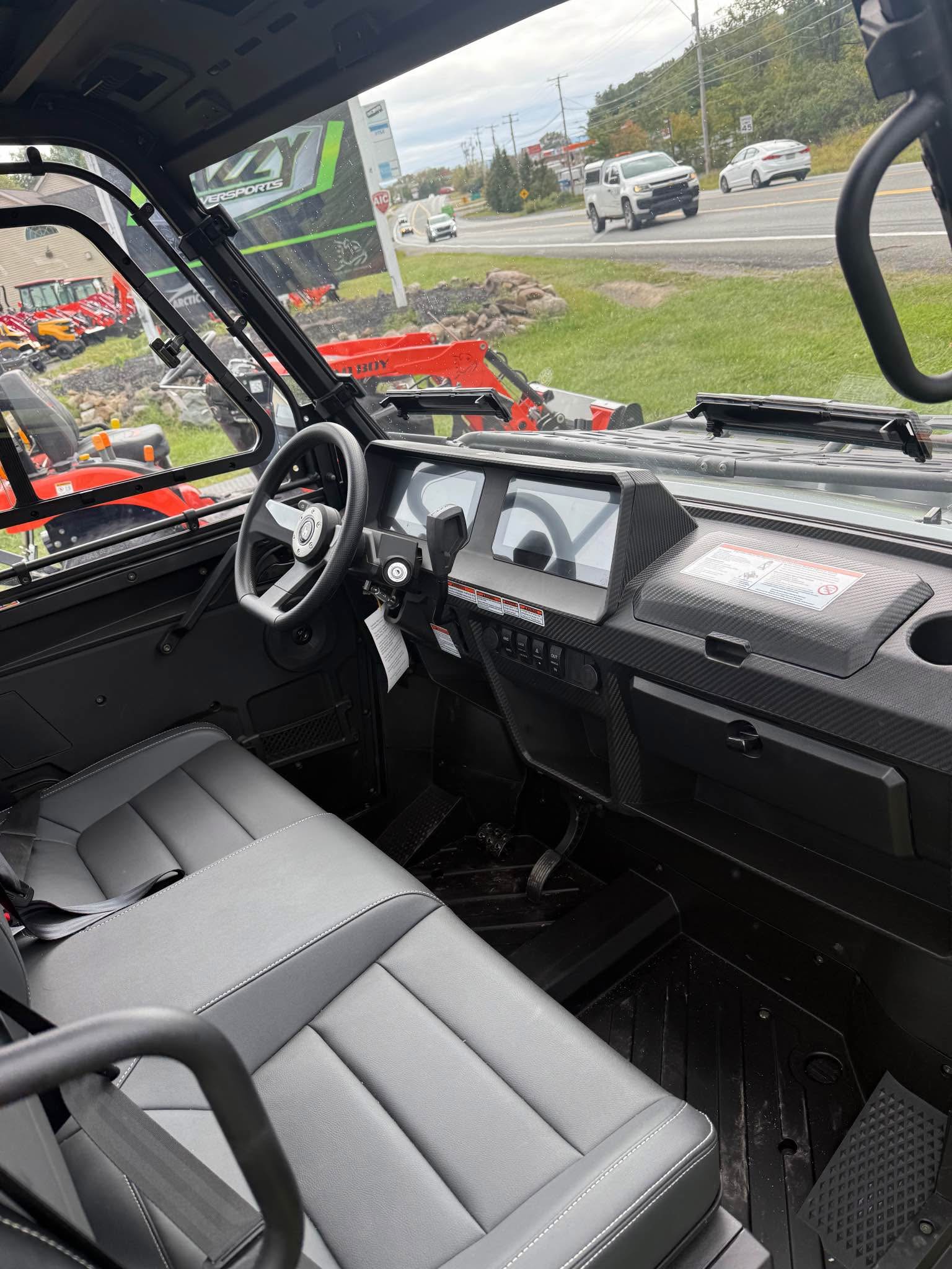 2025 Hisun Stryker 550X Loaded Plow package enclosed roof and front ...