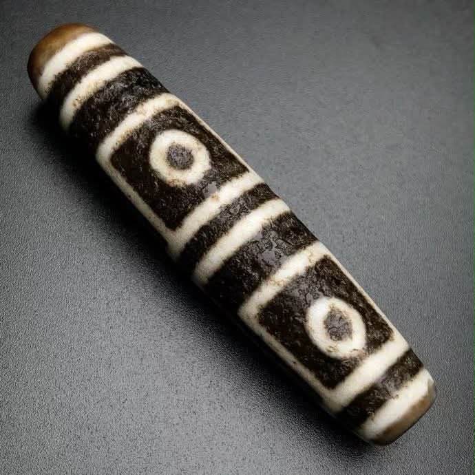 台湾新超手佛心九眼天珠尺寸14x59mm
