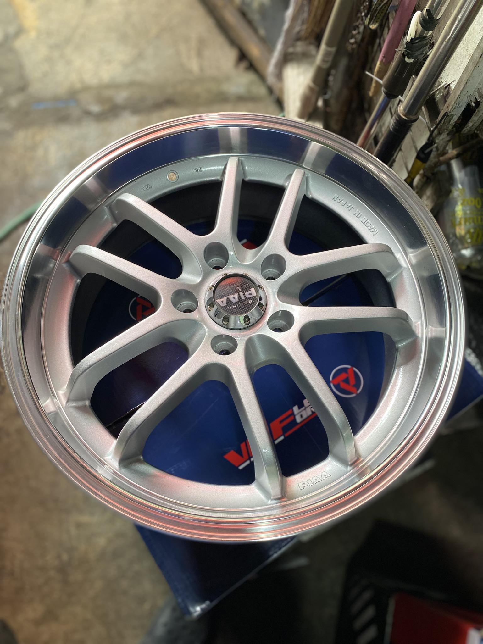 PIAA Super Rozza 18x7.5 wheels in metallic silver