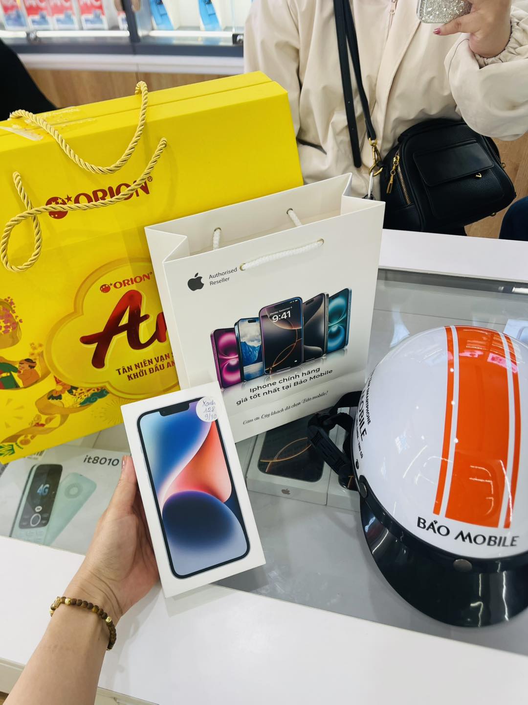 Bảo - 🤗🤗Rời đội nhanh em Iphone 13 màu hồng siêu dễ thương cho chị gái ...