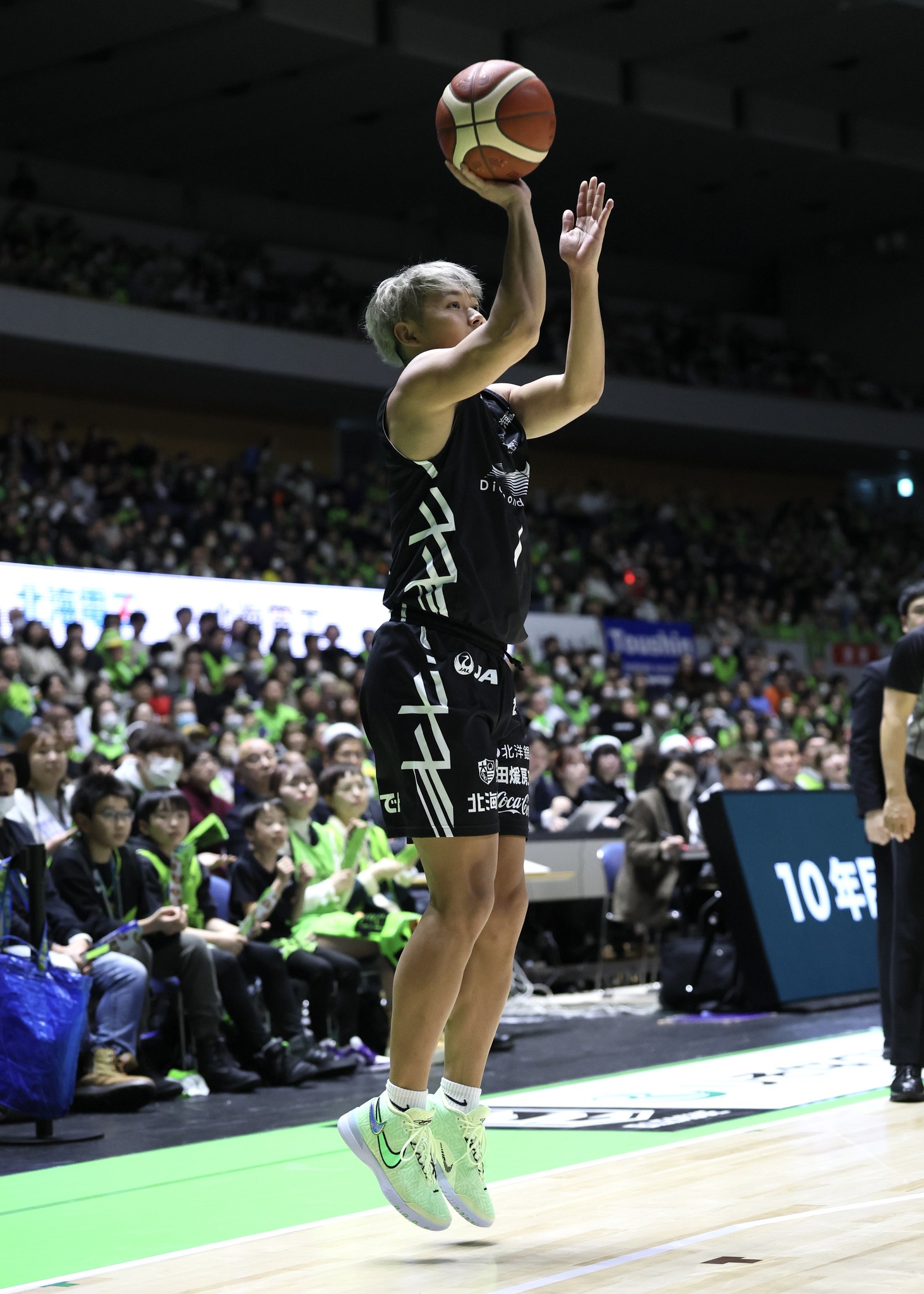 選手直筆サイン入り✨✍️ 3rdユニフォーム オークション開催