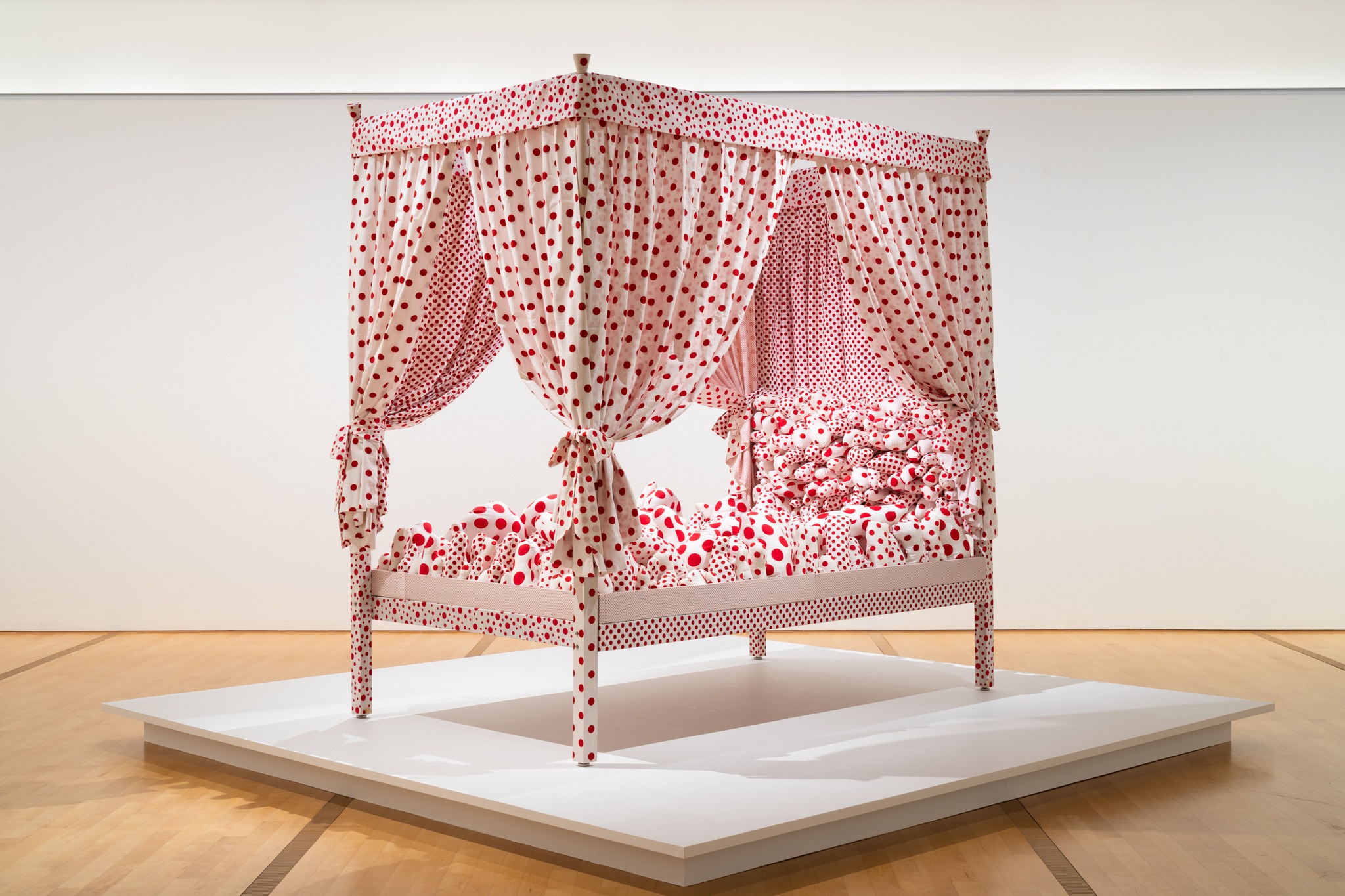 ポーラ美術館 - モディリアーニの《青いブラウスの婦人像》(1910年頃