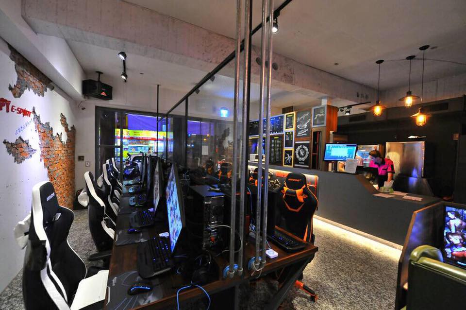 快樂e Sport電競網路館 大有店 首页 Facebook