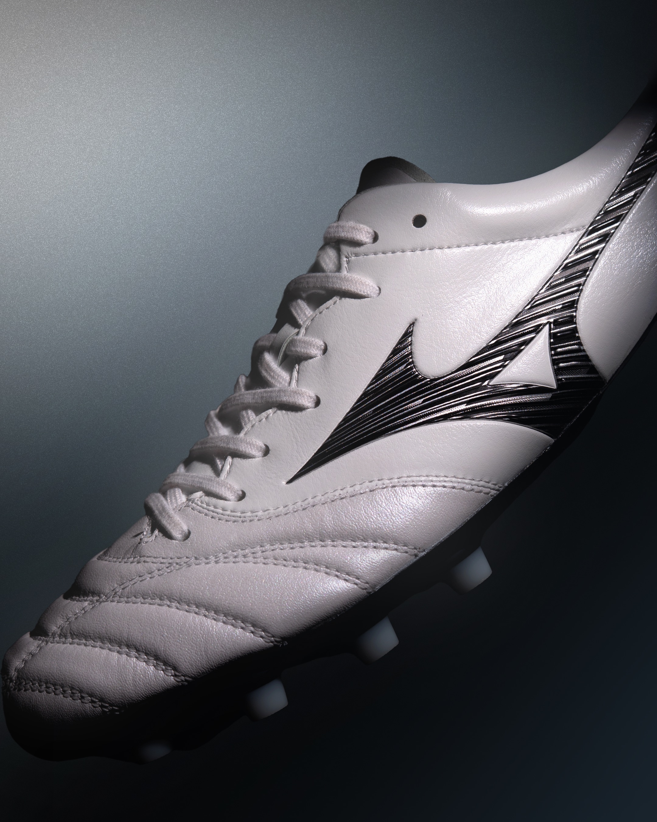 Mizuno - モレリア35年ヒストリー 1998年 MORELIA JP誕生 フランス大会