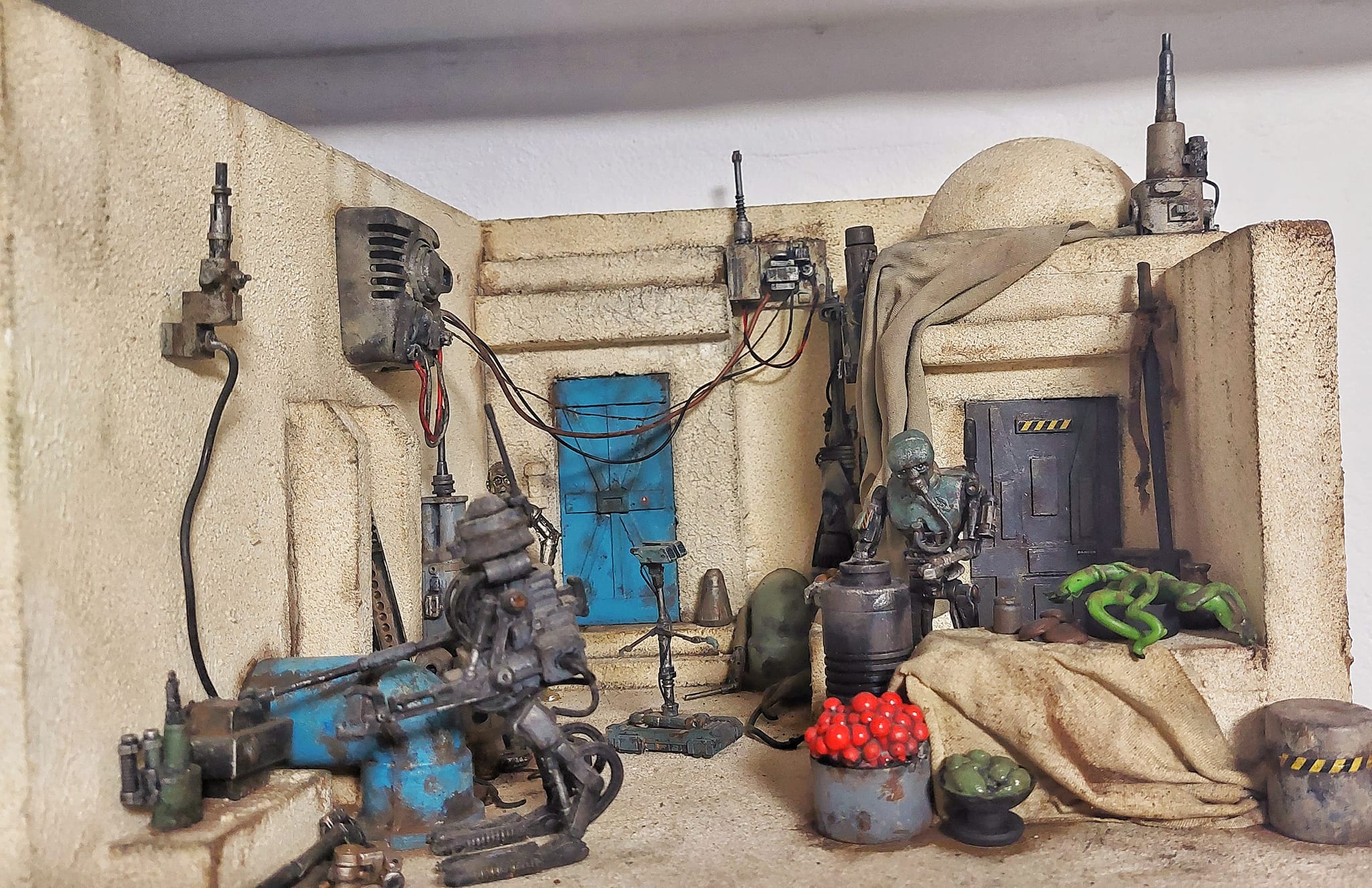 Star wars custom junkyard droids diorama