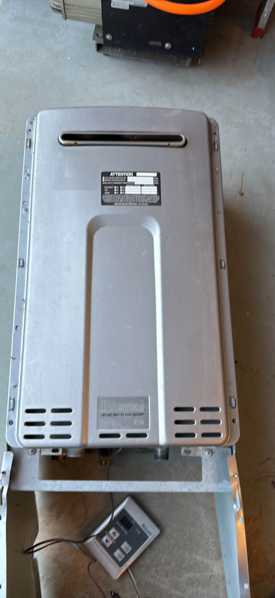 Used Rinnai RL94e tankless exterior hot water heater - Space Heaters ...