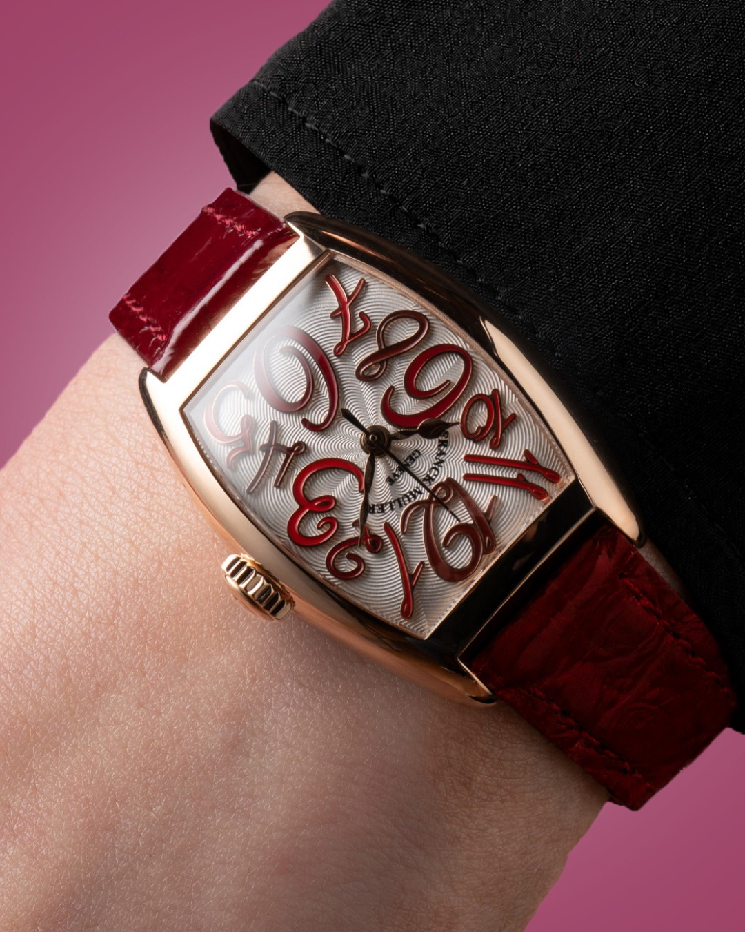 Franck Muller completes the Cintrée Curvex @HelloKitty with a