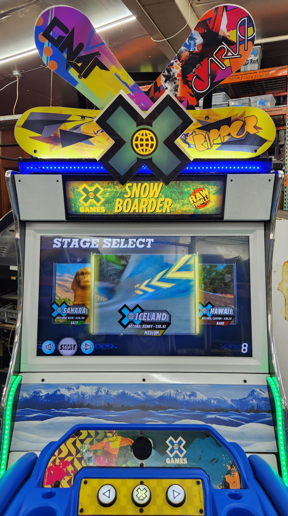 X-Games Snowboarder Arcade Driving Video Game Machine 42