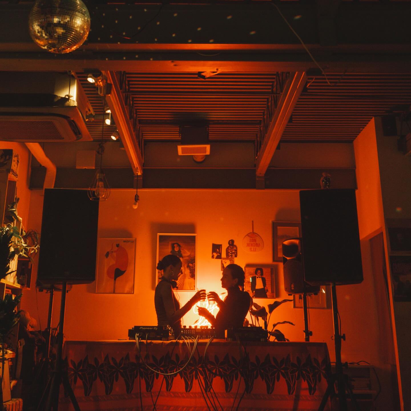 City Boy Lounge (@cityboylounge) • Facebook