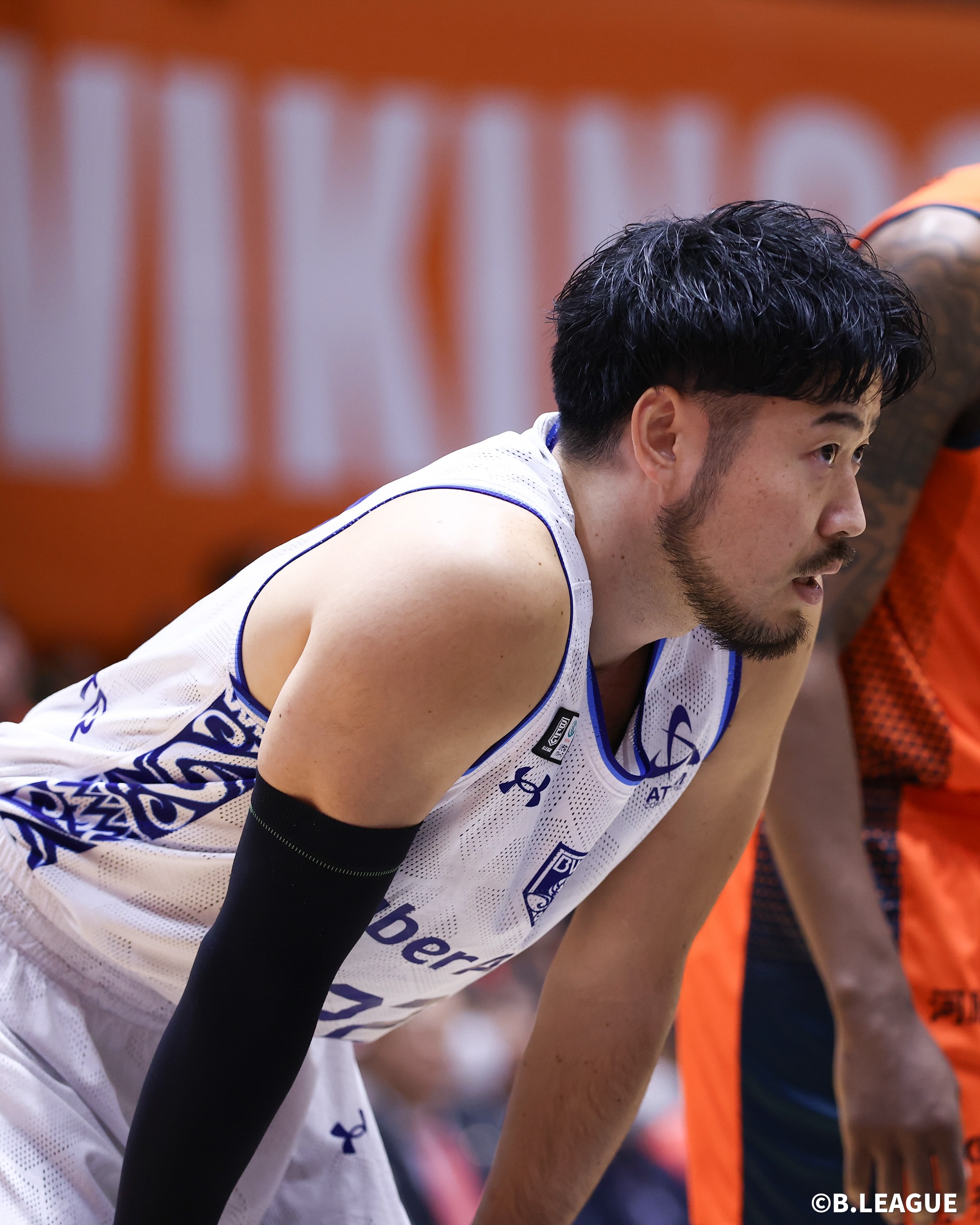小阪彰久選手のプロフィール? 経歴 2015-17 アイシン・エイ・ダブリュ 