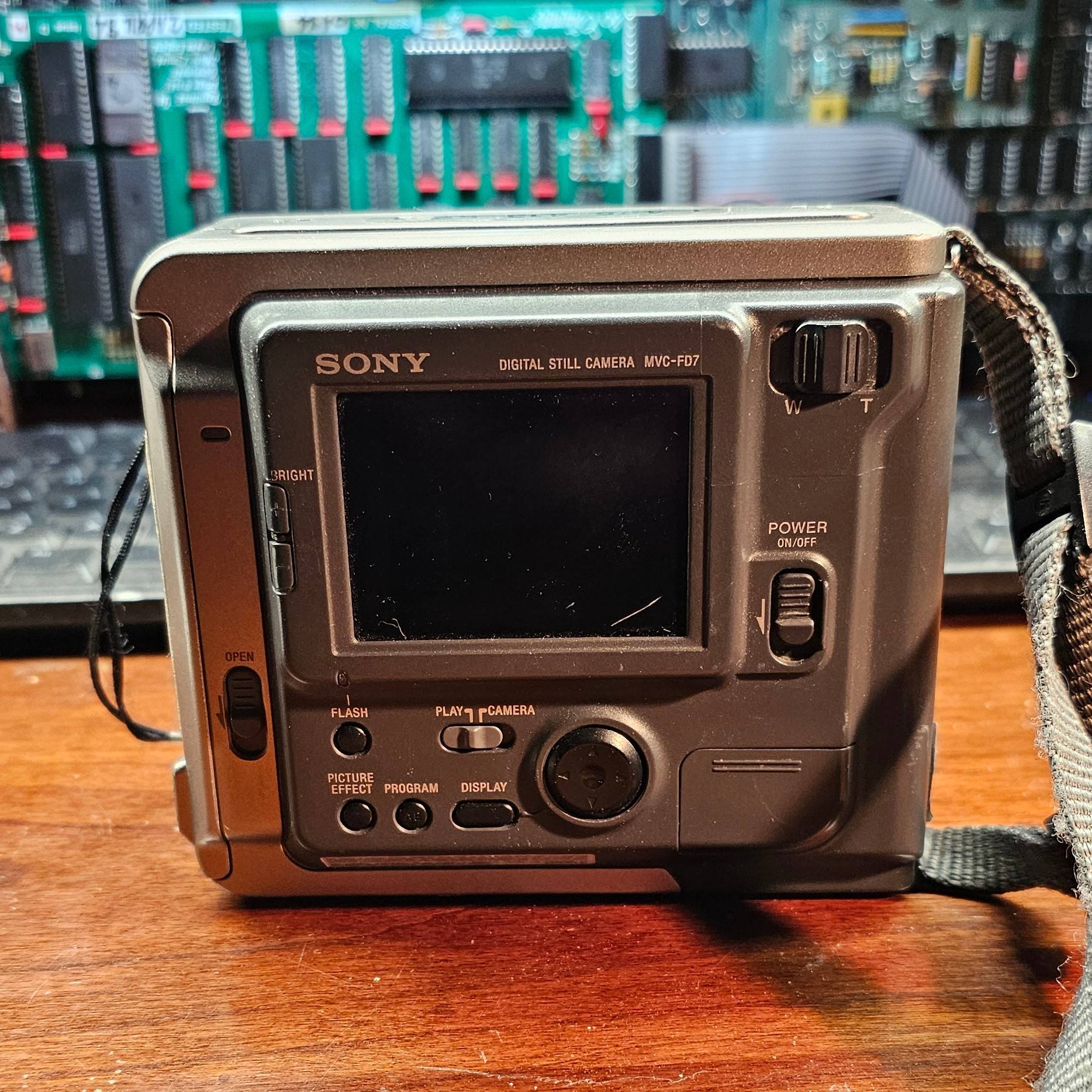 Sony Mavica Digital Camera with 3.5 Floppy Disk Storage