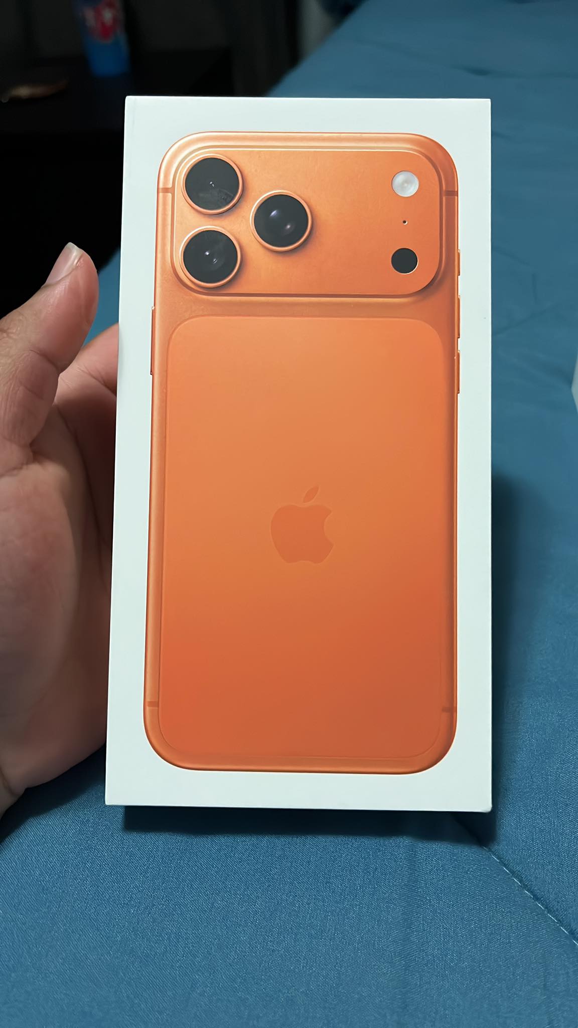 iPhone 17 pro max Brand new Cosmic orange 2 tb Open for offers