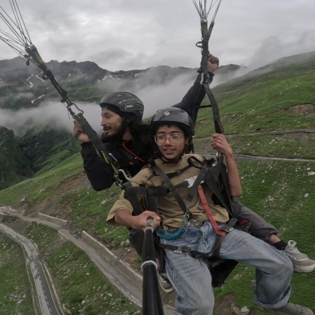 .acro show in solang valley #acro #poilet #manali #solangvalley # ...