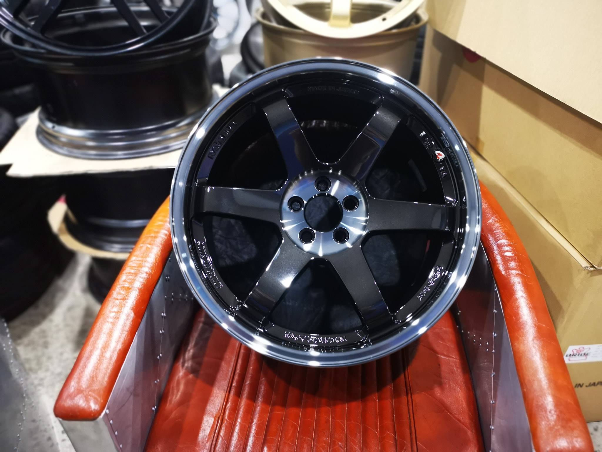 $350.000 ITC SEBRING by RAYS 16x7 ET42 4x100