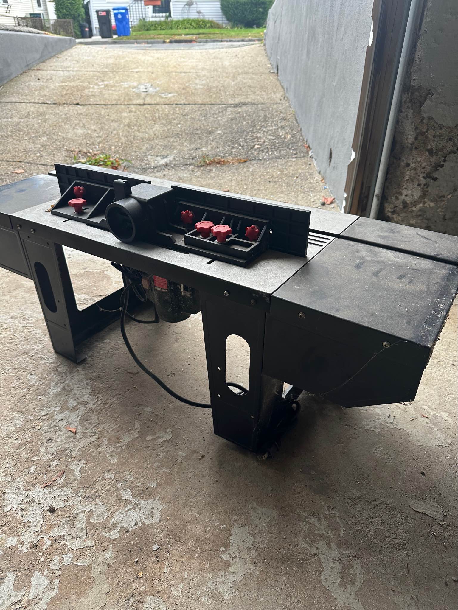 Router table Mastergrip- Router Attached with 1 head - Router Tables ...