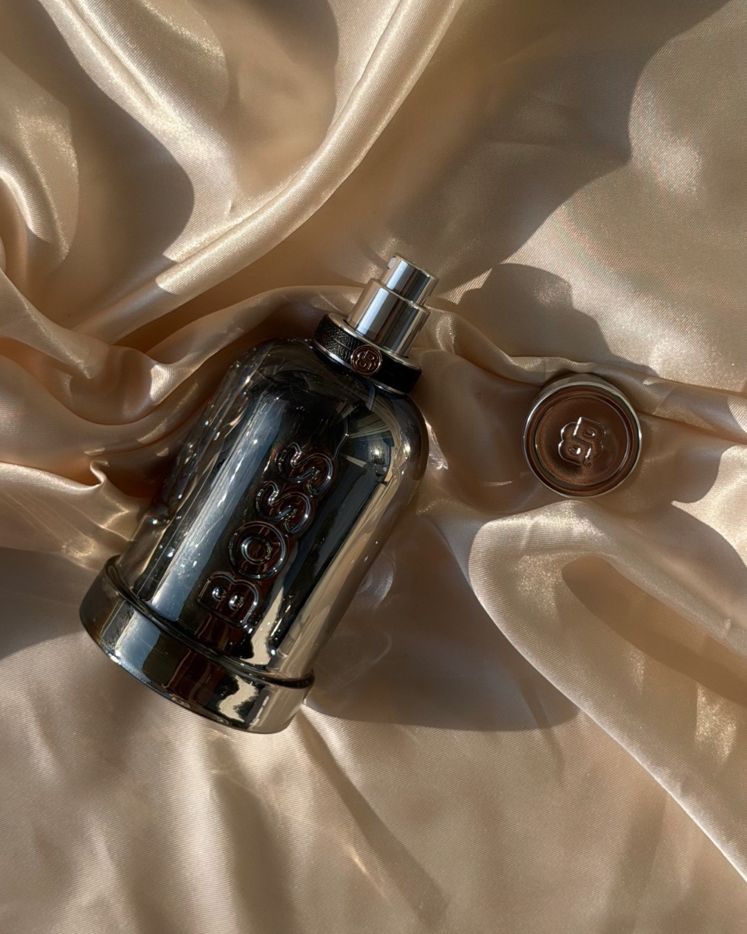 Jetzt NEU bei Müller 🧡 Boss Bottled Beyond EDT INTENSE For Him💫 Ein Duft für Männer, die ihren eigenen Weg gehen. Kraftvoll, modern und selbstbewusst. Die Komposition eröffnet mit einer frischen, be