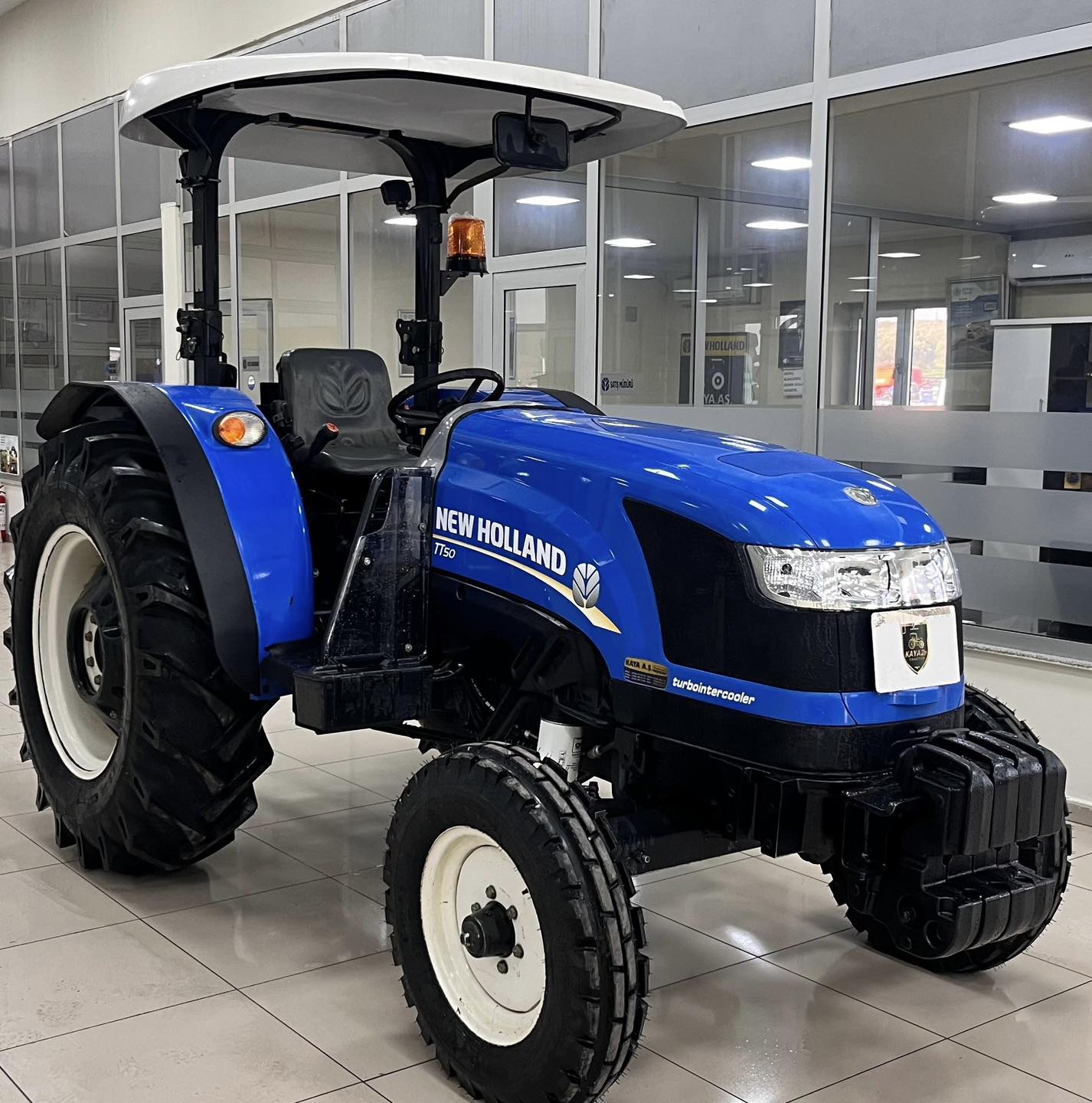 NEW HOLLAND TT50 TEK ÇEKER MODEL YILI:2017 TEL:05074839125 AKHİSAR