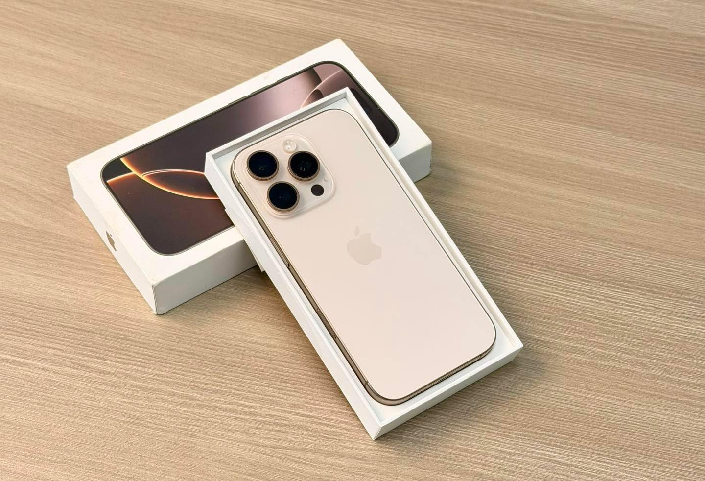 iPhone 16 Pro 128GB Desert Titanium Original Battery 93% Price 